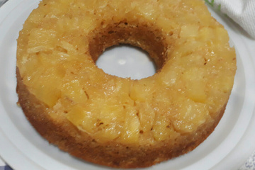 Bolo Integral de abacaxi com coco