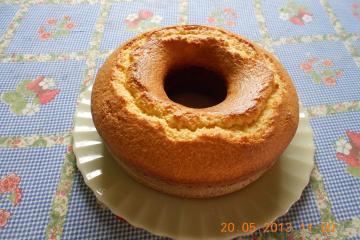 BOLO DE FUBÁ SIMPLES (FOFINHO E DELICIOSO) 