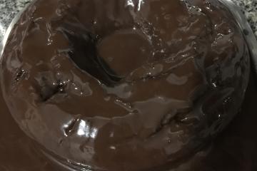 Bolo de chocolate de liquidificador uma delícia facinho de fazer