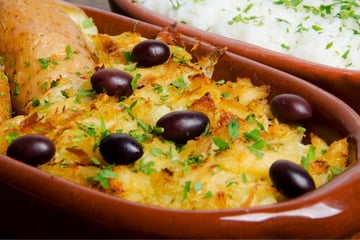 Bacalhau à portuguesa com natas e batata igual de vó cremoso e suculento