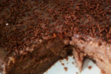 Bolo de chocolate cremoso