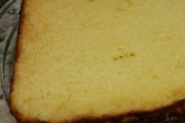 Bolo de fubá cremoso