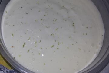 Mousse simples de limão
