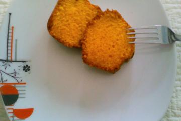 Bolo de cenoura sem ovos e com leite de soja