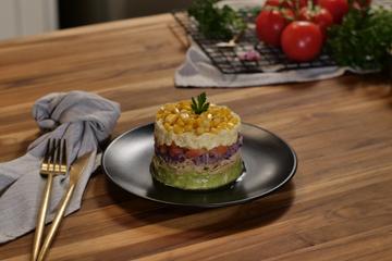 Salada em Camadas