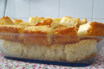 Bolo de aipim molhadinho