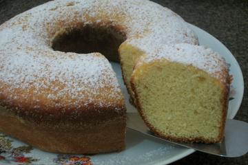 Bolo de milho verde com fubá