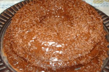 BOLO DE CENOURA COM BRIGADEIRO - RECEITAS QUE AMO 