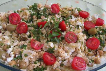 Salada de grão-de-bico com bacalhau da Veronica