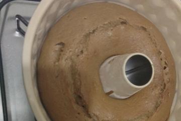 Bolo de açúcar mascavo