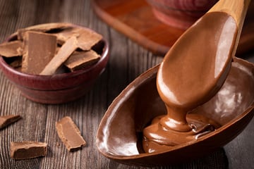 Como fazer ovo de Páscoa caseiro e baratinho: uma receita para presentear sem gastar muito!