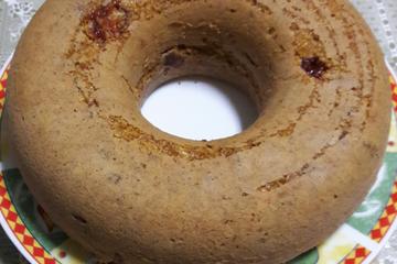 Bolo de fubá com goiabada