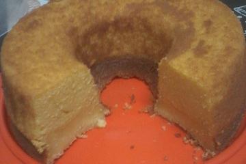 Bolo de fubá cremoso