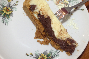 Torta de leite em pó com creme de avelã