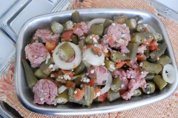Quiabo com lingüiça