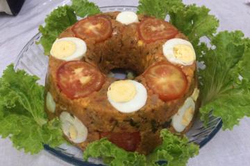 Cuscuz à paulista de linguiça calabresa