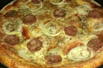 Massa de pizza fácil no liquidificador