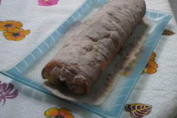 Rocambole de banana