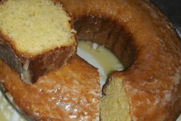 BOLO DE LARANJA SEM OVO - Receita de bolo simples para o café 