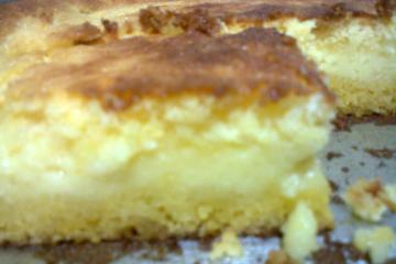 Bolo de fubá cremoso