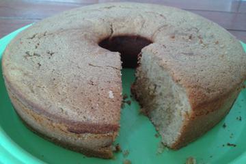 Bolo de banana com farinha de rosca