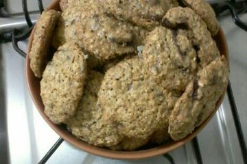 Biscoito de aveia com gotas de chocolate