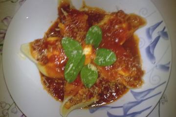 Conchiglione de camarão com cream cheese
