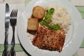 Salmão ao molho de maracujá