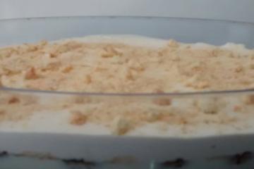 Pavê de biscoito champagne