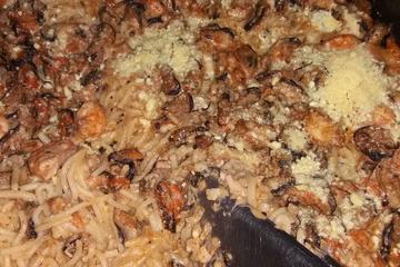 Macarrão com camarão e mexilhões