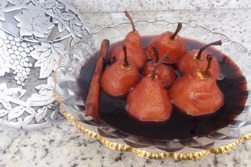 Pêras ao vinho