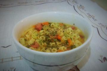 Sopa de macarrão