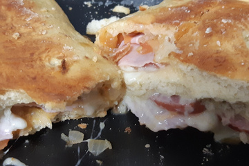 Pão recheado com presunto