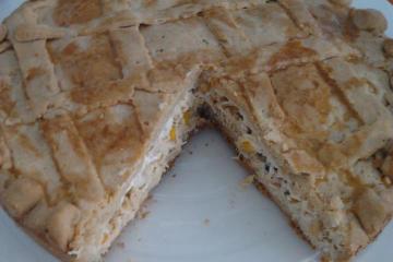 Torta de Frango com Requeijão