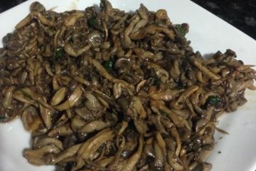 de Salto Alto na Cozinha: Shimeji e Shitake na Manteiga