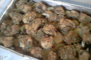 Frango assado com batatas da mamãe