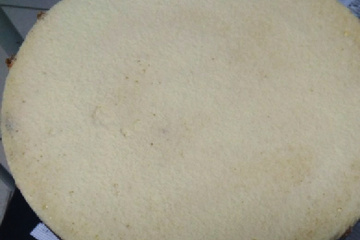 Torta de leite em pó com creme de avelã