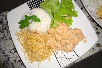 Estrogonofe de frango simples