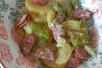 Calabresa com batata na panela de pressão