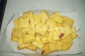 Bolo salgado de salame