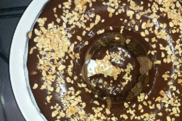 Bolo de amendoim com fubá no liquidificador