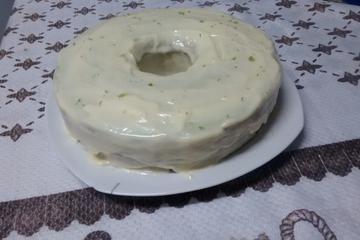 Bolo verde de limão