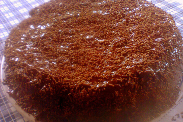 Bolo trufado de brigadeiro branco e preto