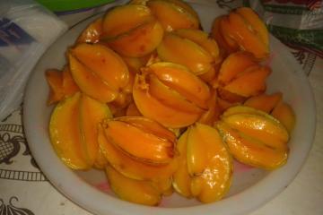 Doce de carambola em caldas