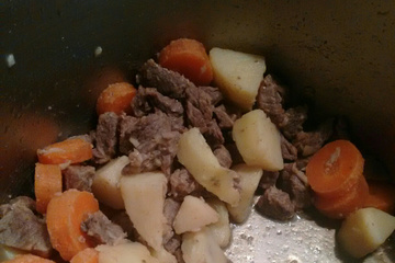 Picadinho de carne com legumes fácil
