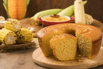 BOLO DE MILHO VERDE IGUAL DA ROÇA, MILHO DE ESPIGA, ECONÔMICO FÁCIL E  DELICIOSO!