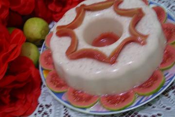 Pudim de geladeira sabor goiaba