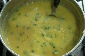 Sopa de fubá com ovos