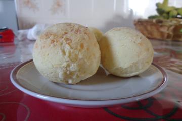 Pão de queijo mineiro
