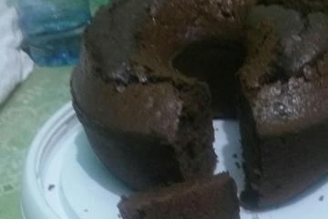 Bolo de chocolate com coco de liquidificador